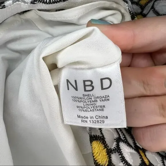 NBD Daisy Embroidered Mini Dress Size XXS extra extra small - Picture 11 of 11